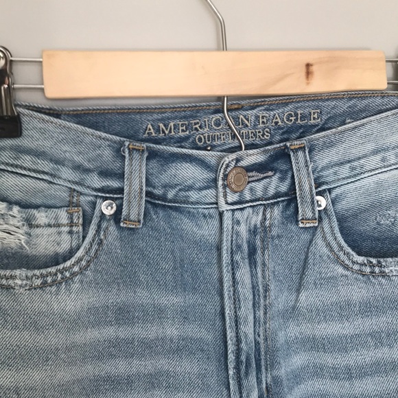 American Eagle - High Waisted Jeans - Picture 4 of 8